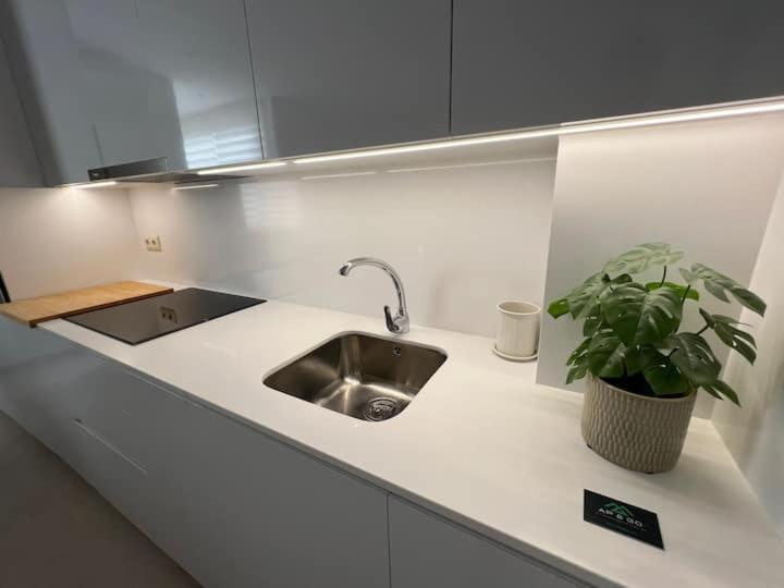 Apartamento La Canela 네르하 외부 사진